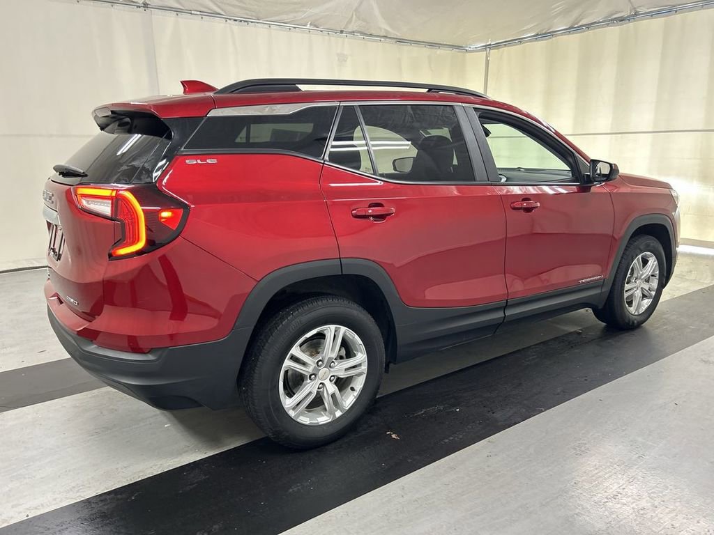 Certified 2024 GMC Terrain SLE w/ Driver Convenience Package AWD/4WD image 2