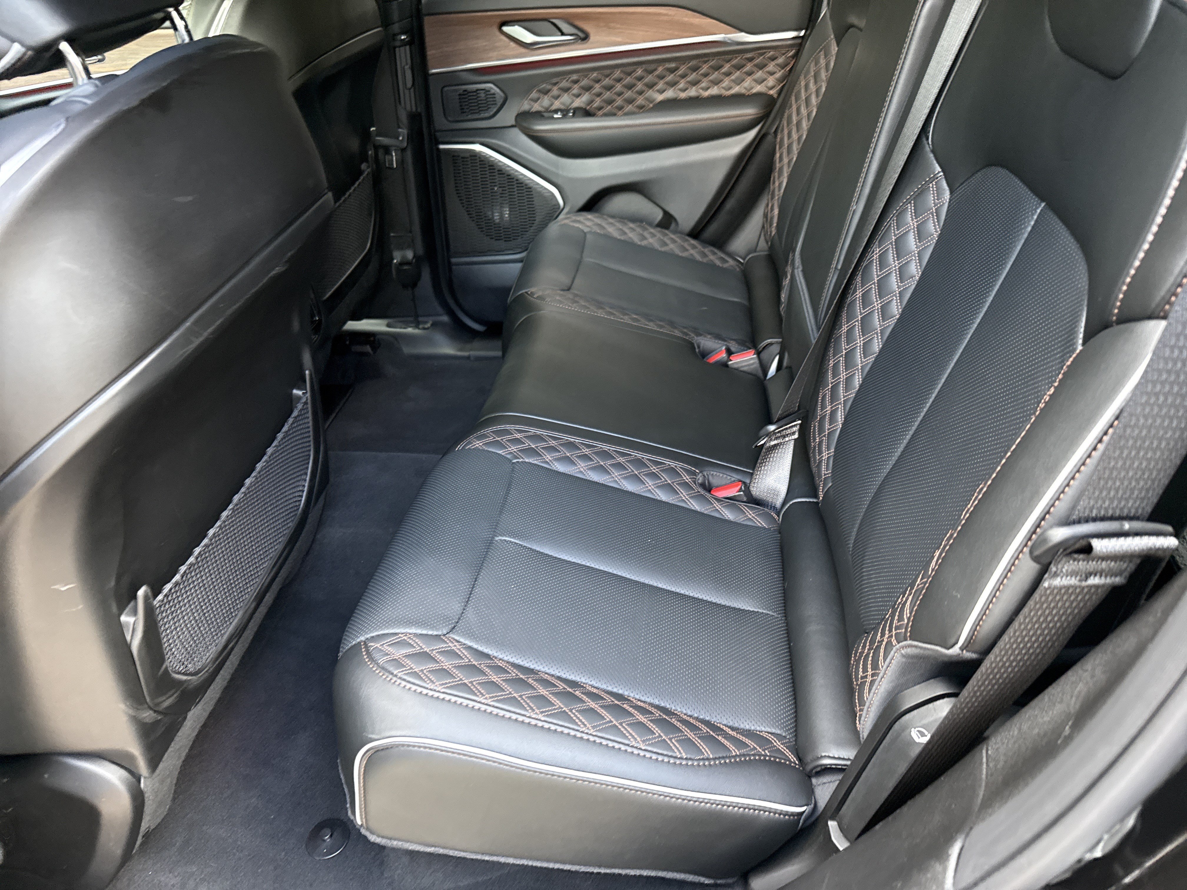 Used 2025 Jeep Grand Cherokee Summit AWD/4WD image 20