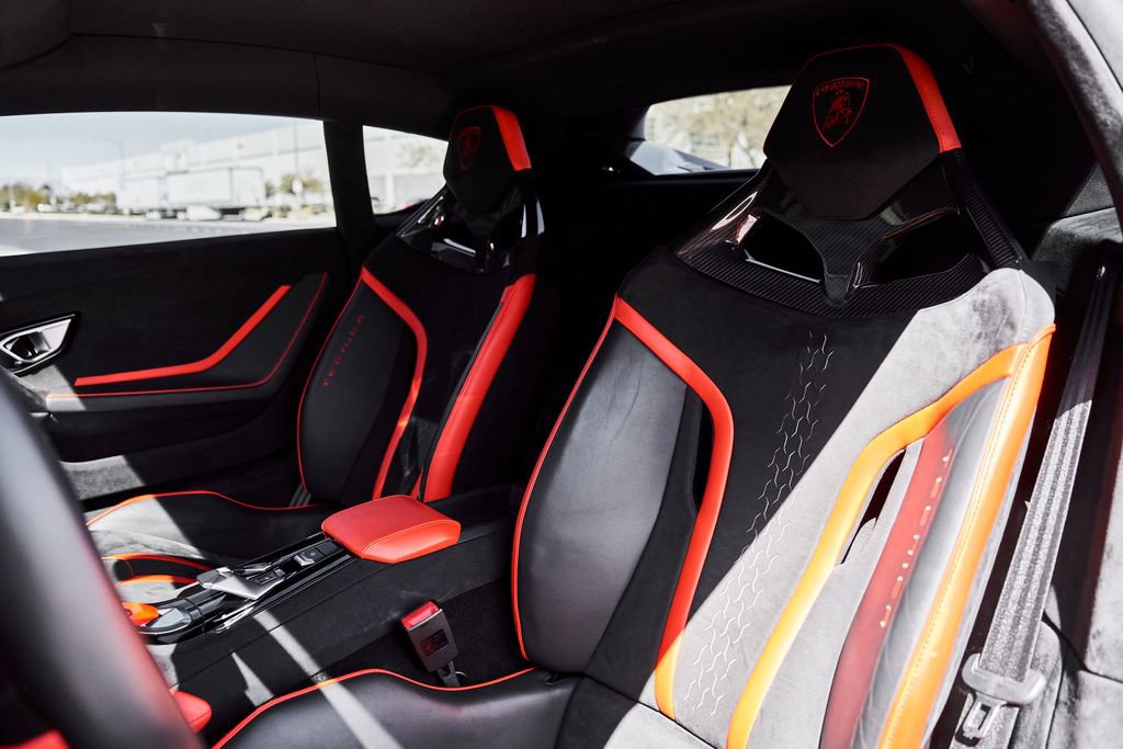 Used 2023 Lamborghini Huracan Tecnica image 47