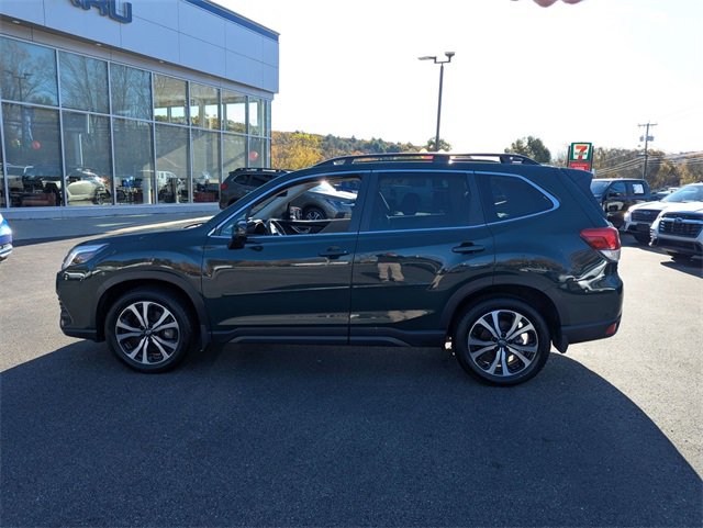 Used 2022 Subaru Forester Limited image 5