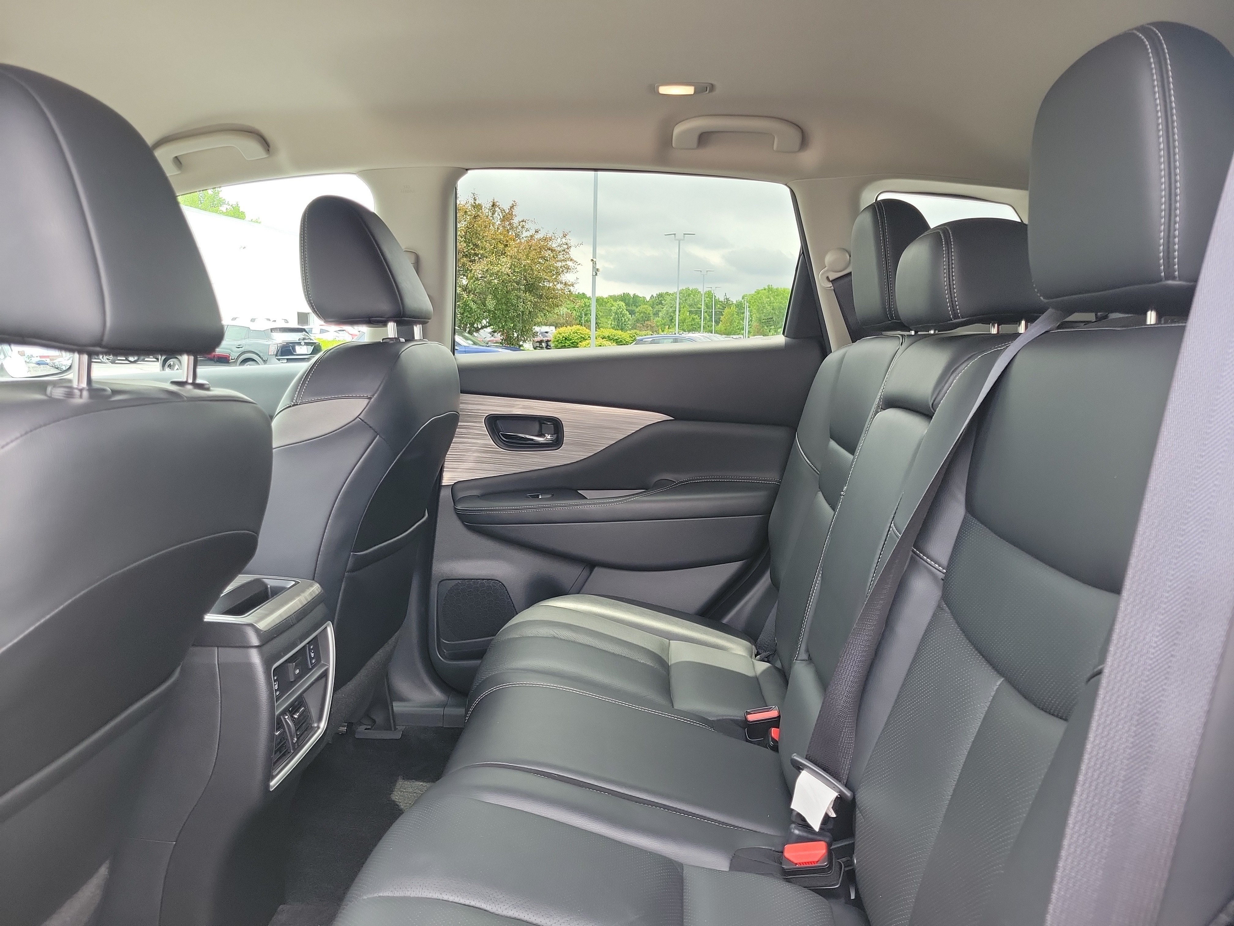 Certified 2018 Nissan Murano SL w/ Midnight Edition Package AWD/4WD image 11