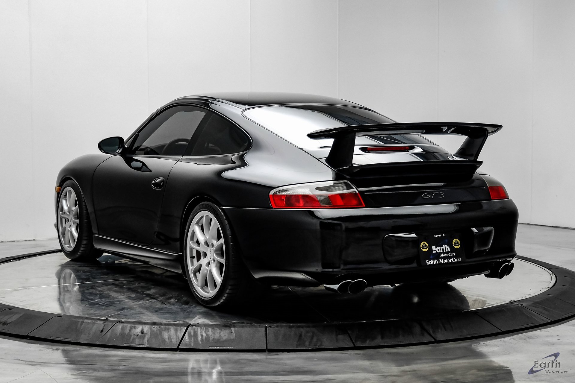 Used 2004 Porsche 911 GT3 image 9