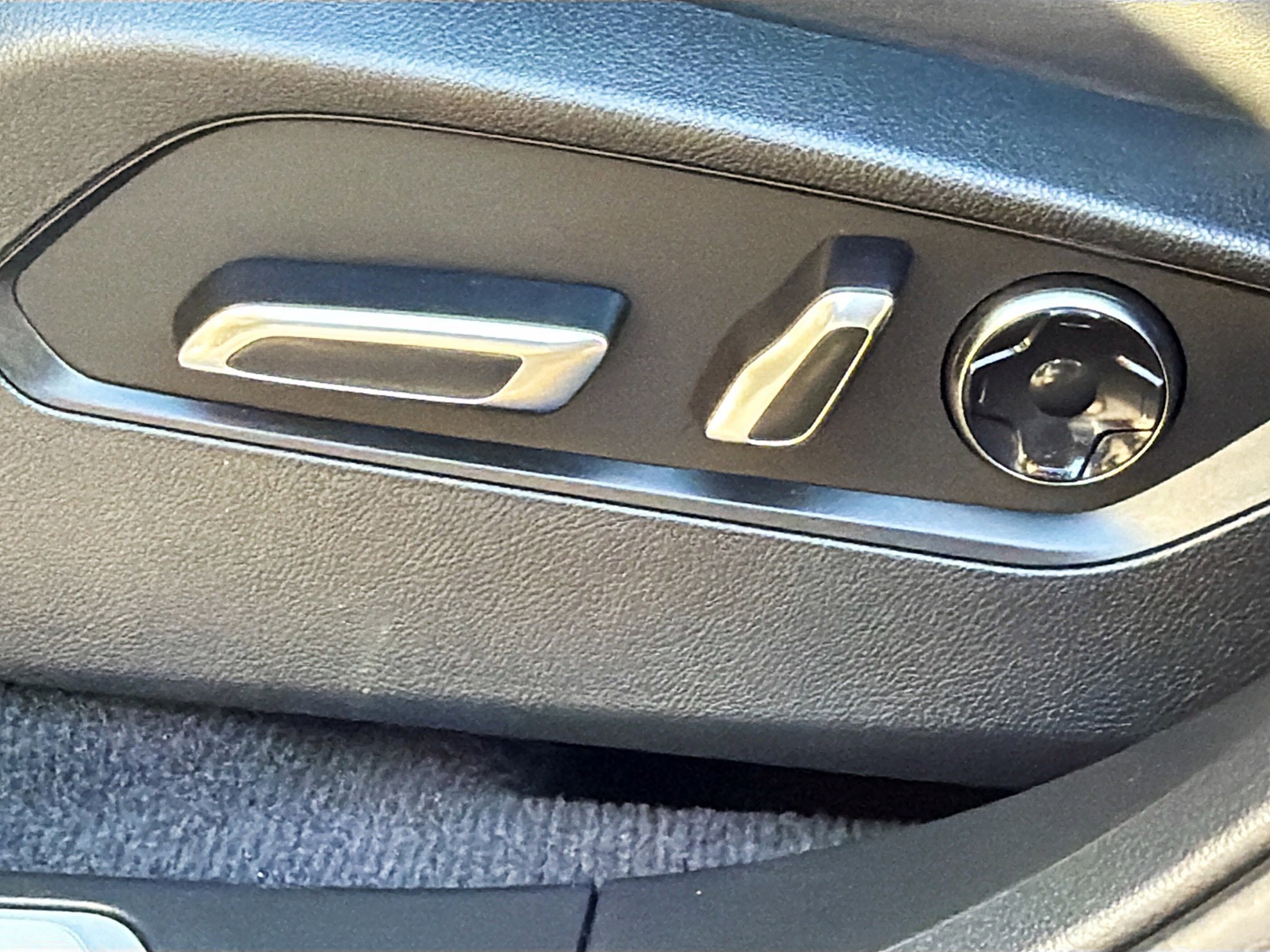 Used 2023 Acura RDX A-Spec image 25