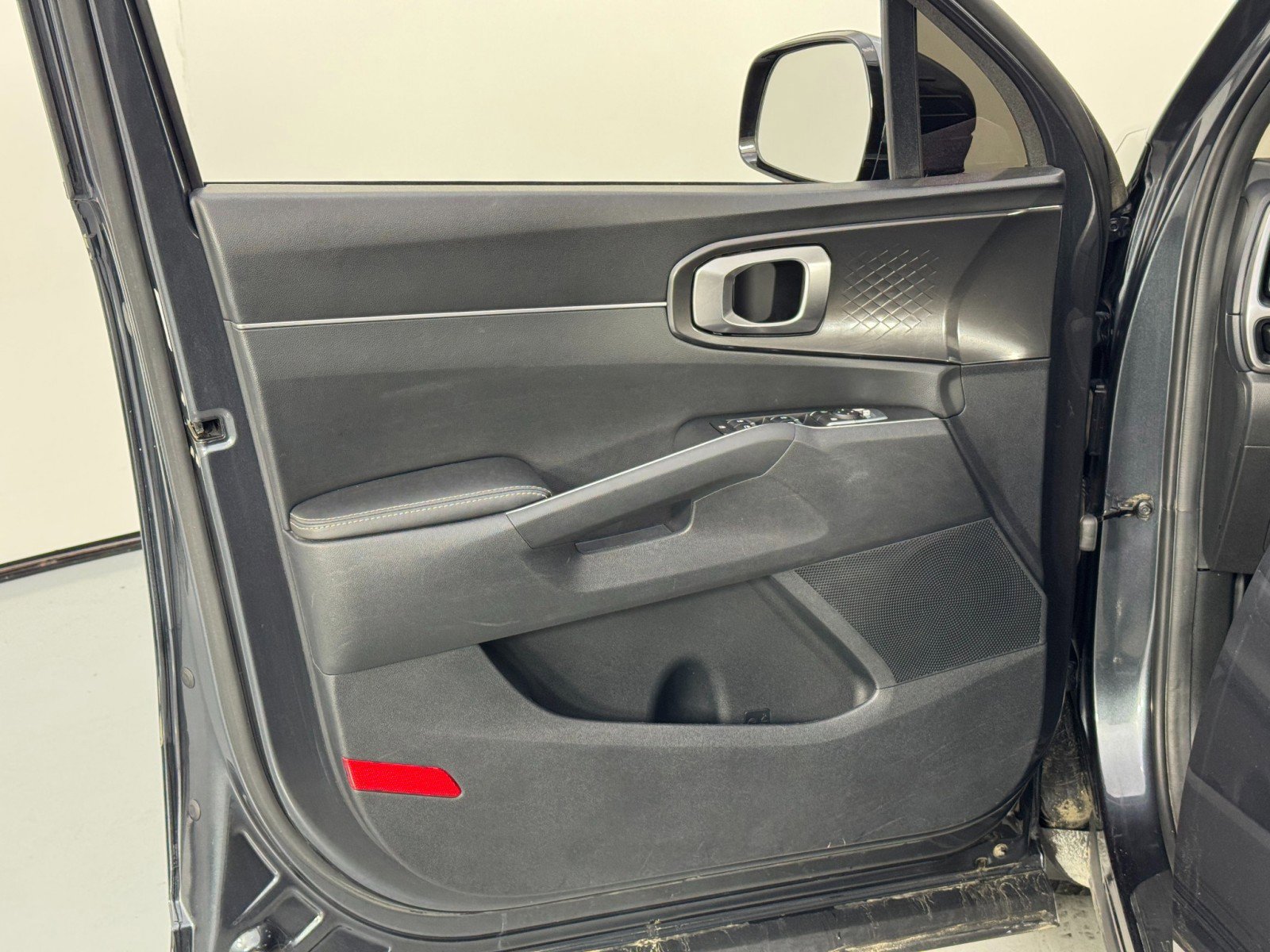 Used 2022 Kia Sorento LX FWD image 36