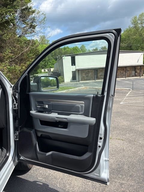 Used 2016 RAM 1500 Big Horn image 29