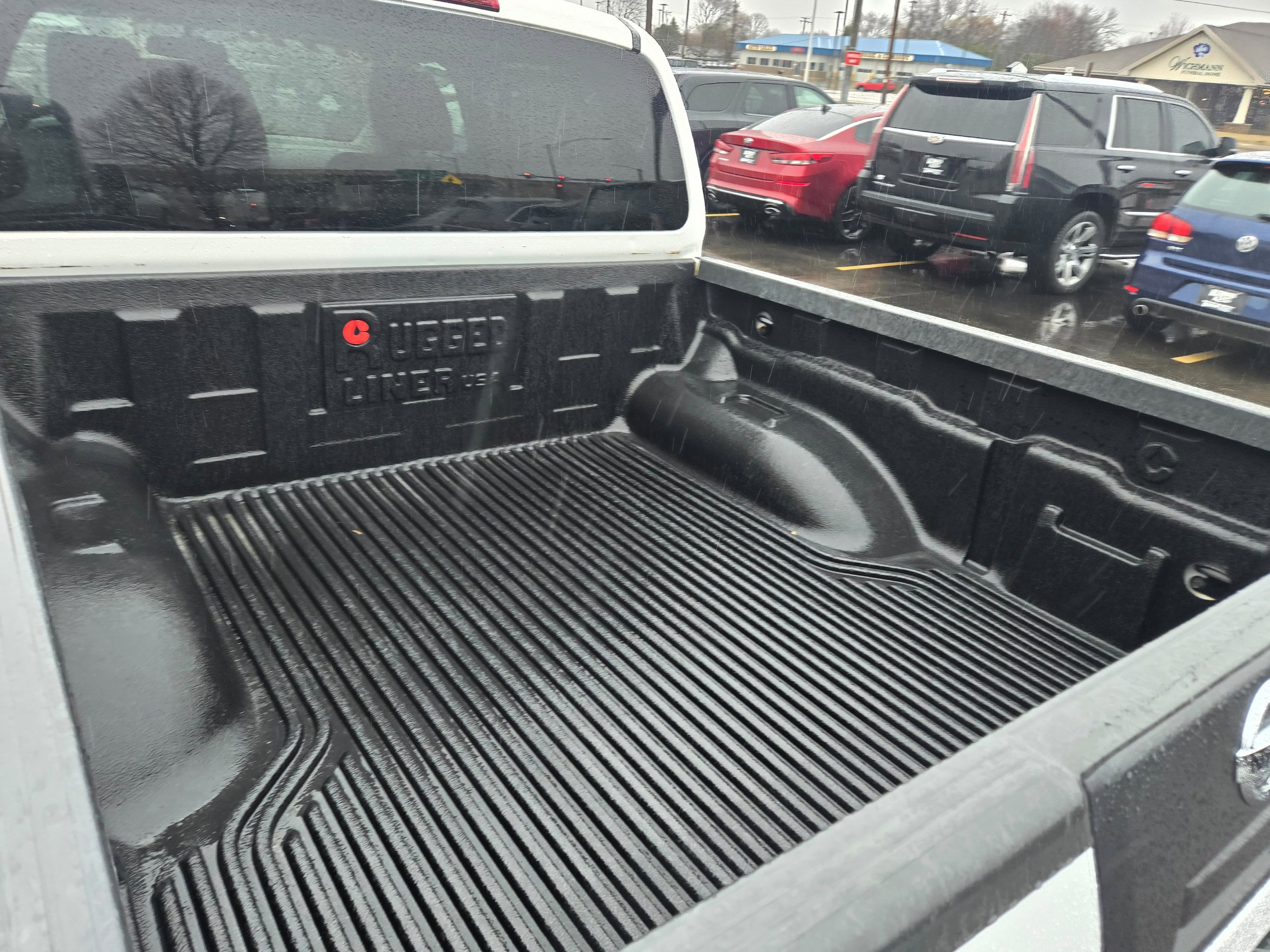 Used 2011 Nissan Frontier SV AWD/4WD image 9