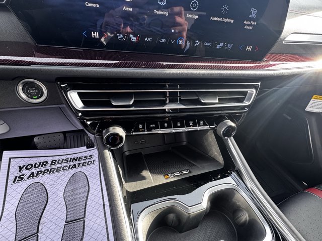 Used 2025 Chevrolet Traverse RS w/ LPO, Floor Liner Package image 19