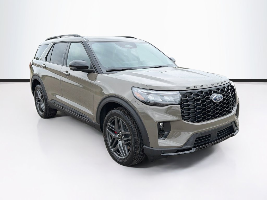 New 2026 Ford Explorer ST-Line w/ ST-Line Street Pack AWD/4WD image 3