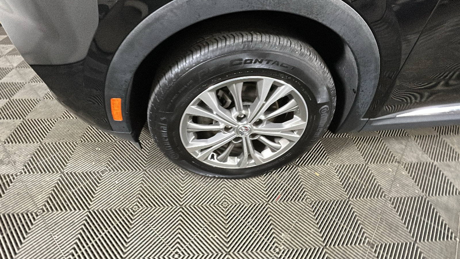 Used 2023 Buick Envision Preferred AWD/4WD image 10