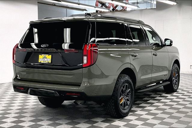 Used 2025 Ford Expedition Tremor AWD/4WD image 12