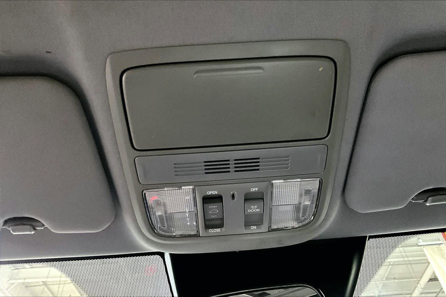 Used 2018 Honda CR-V EX image 34