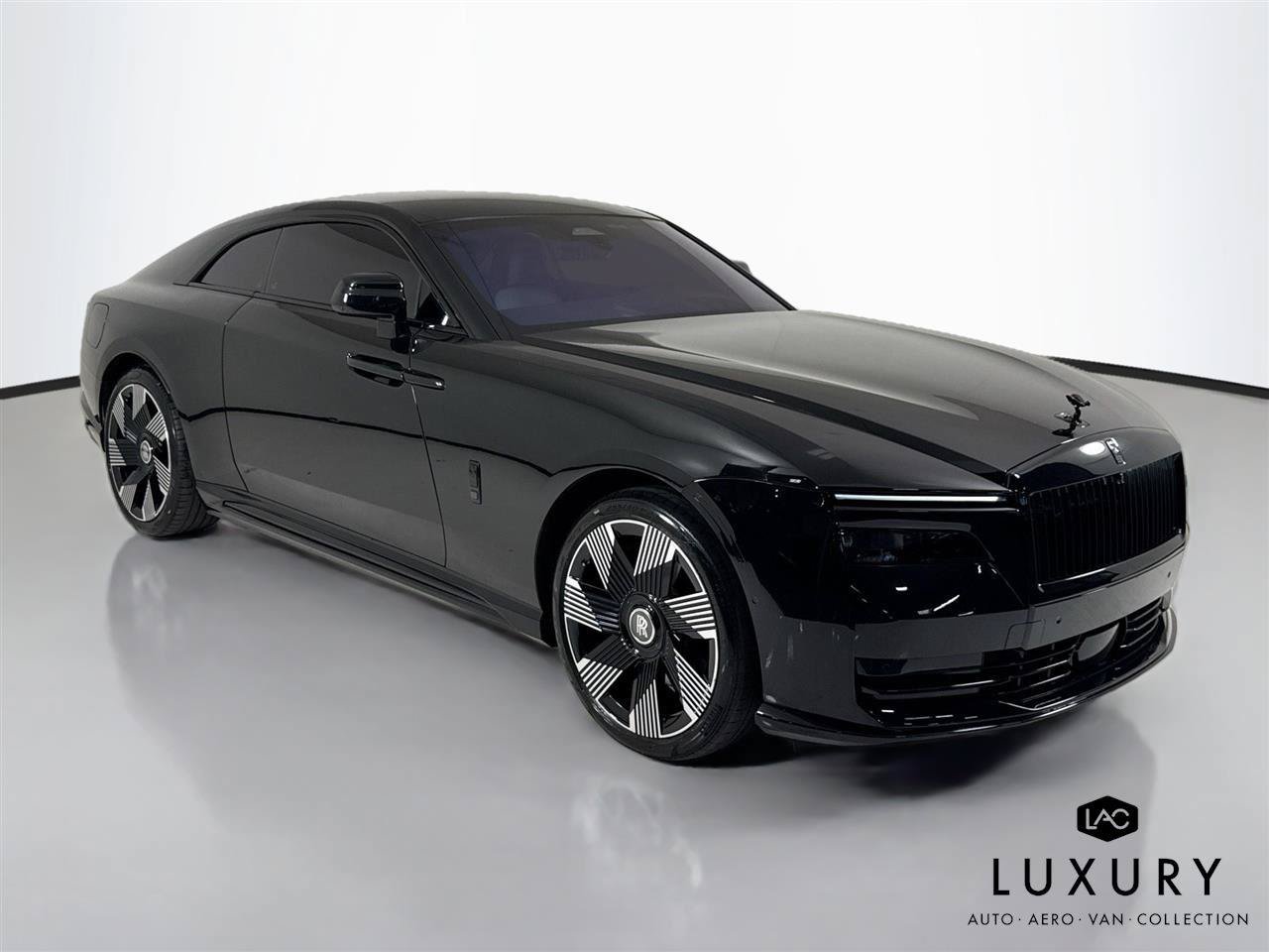 Used 2024 Rolls-Royce Spectre w/ Spectre Launch Package AWD/4WD image 3