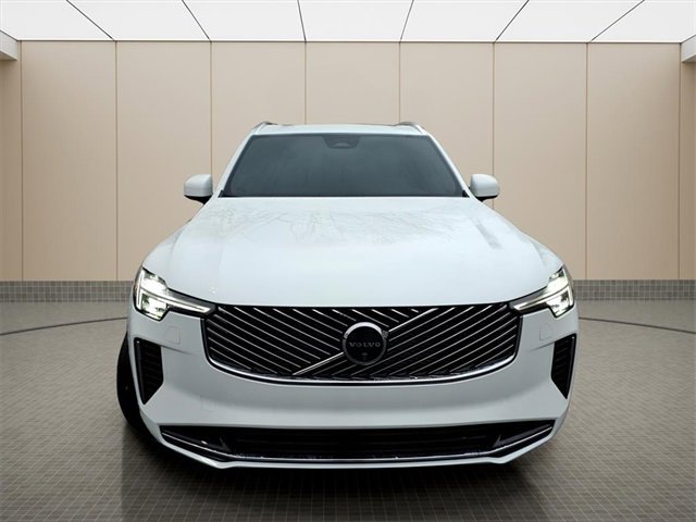 New 2026 Volvo XC90 B6 Plus w/ Protection Package Premier image 3