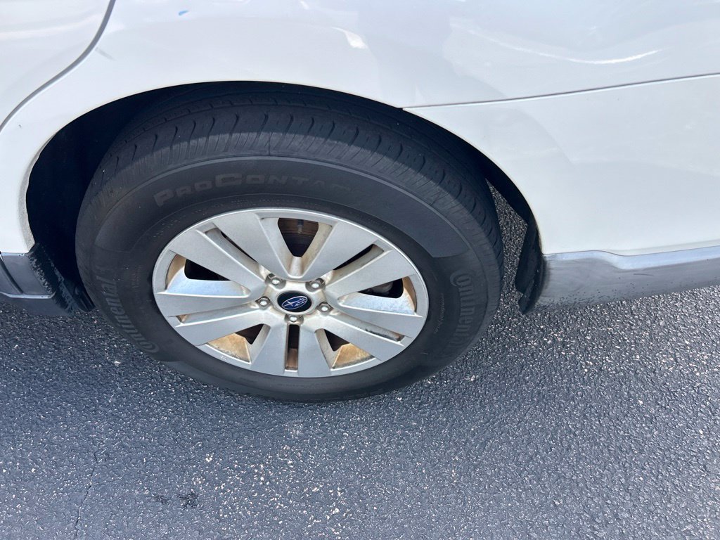 Used 2019 Subaru Outback 2.5i Premium AWD/4WD image 11