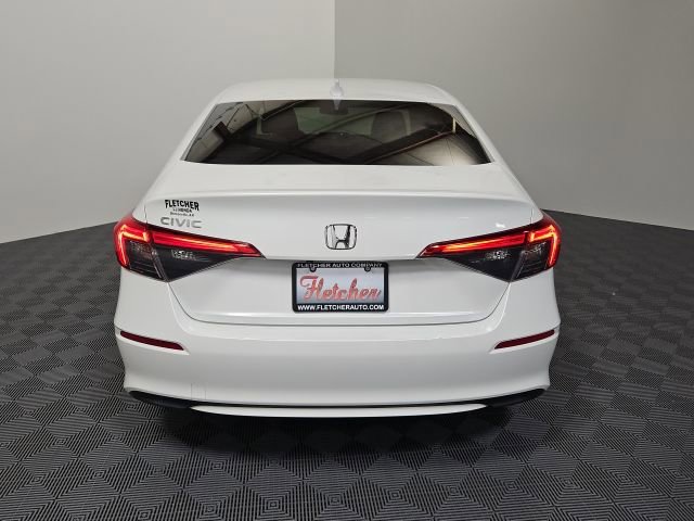 Certified 2022 Honda Civic EX image 5