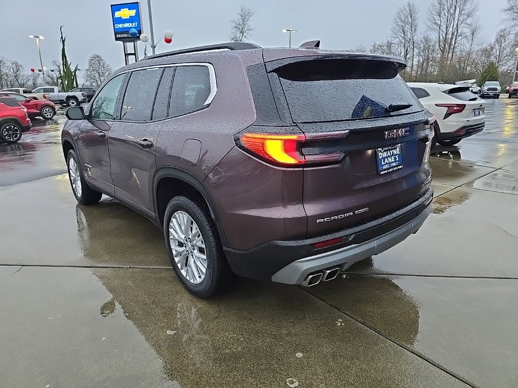 Used 2024 GMC Acadia Elevation image 3