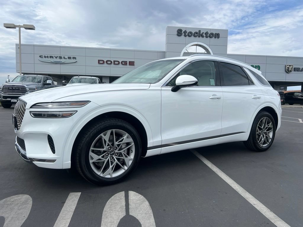 Used 2023 Genesis GV70 2.5T w/ Select Package