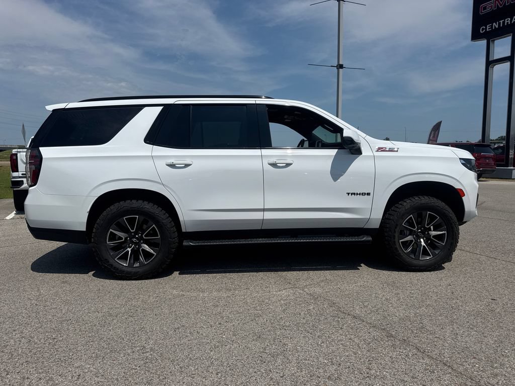 Used 2022 Chevrolet Tahoe Z71 w/ Luxury Package AWD/4WD image 8