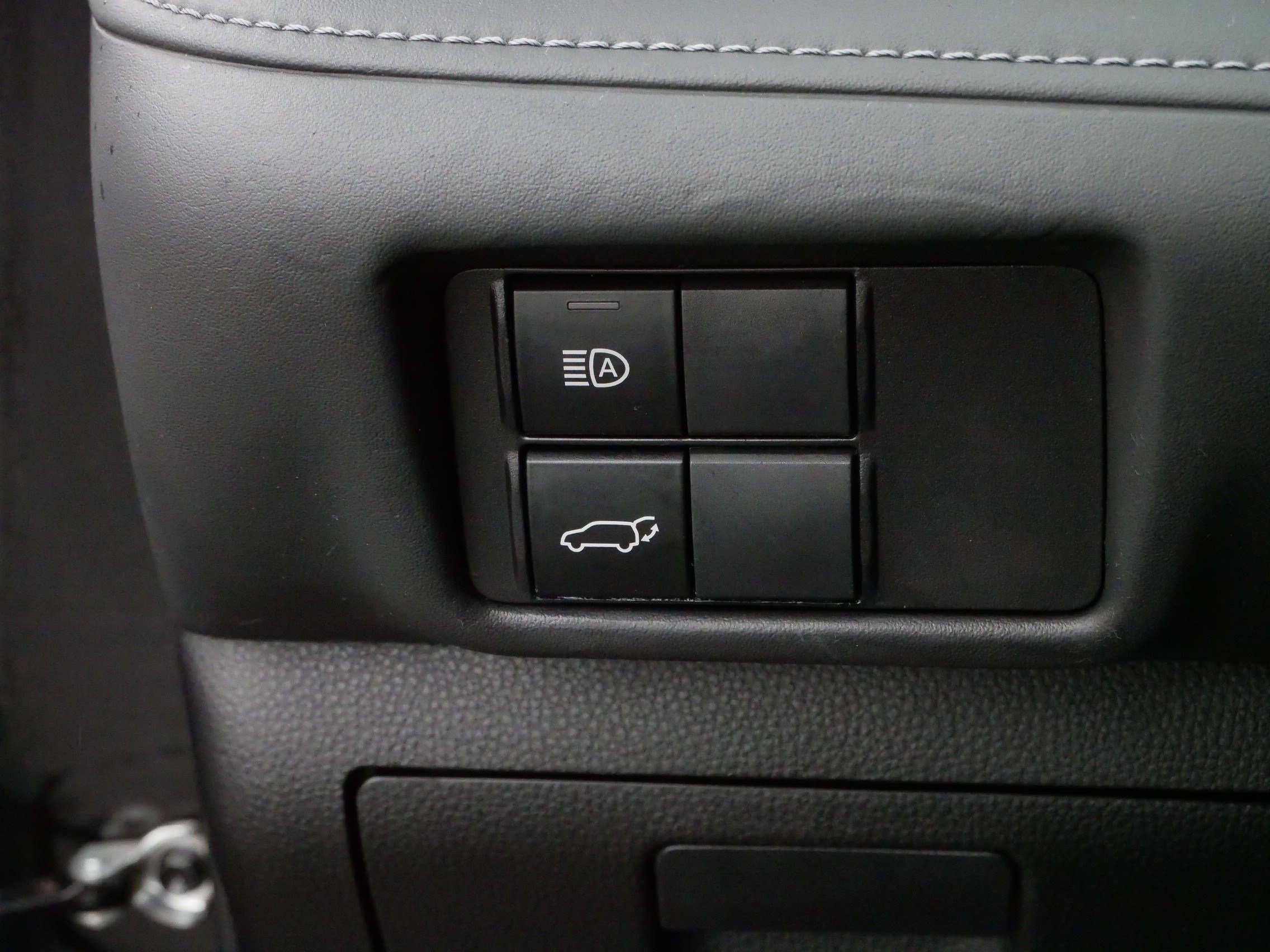 Used 2022 Toyota Highlander XLE image 27