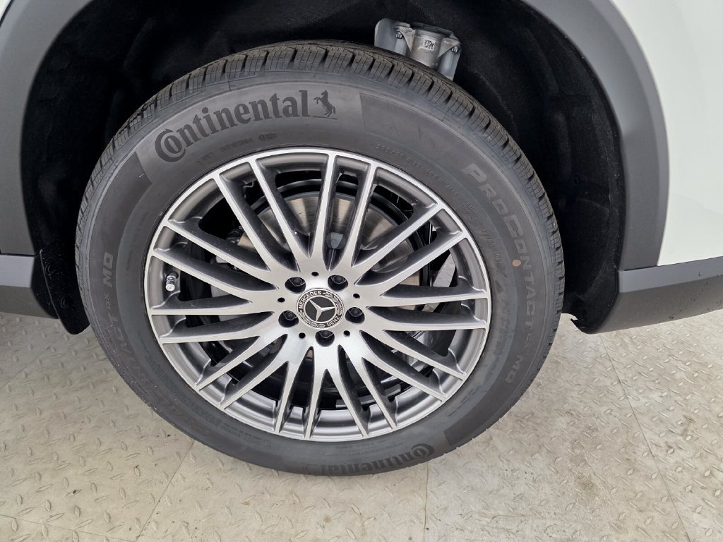 New 2027 Mercedes-Benz GLC 300 image 12