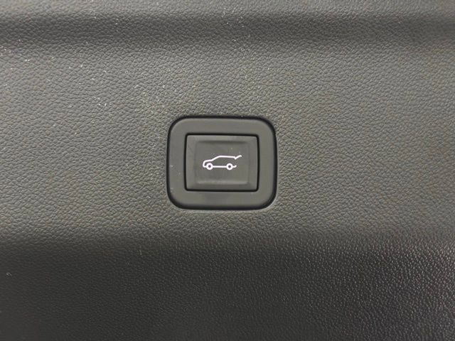 New 2026 GMC Yukon Denali w/ Denali Reserve Package image 14