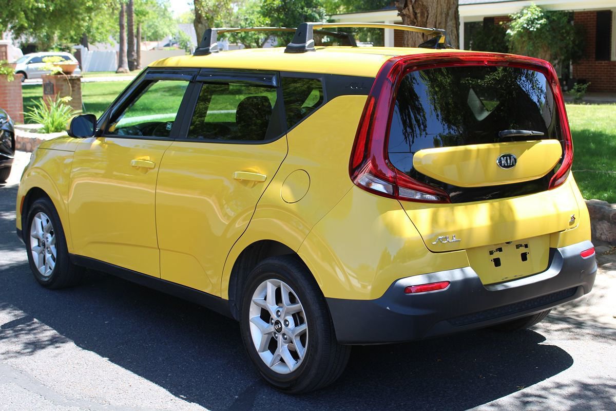 Used 2020 Kia Soul S FWD image 25