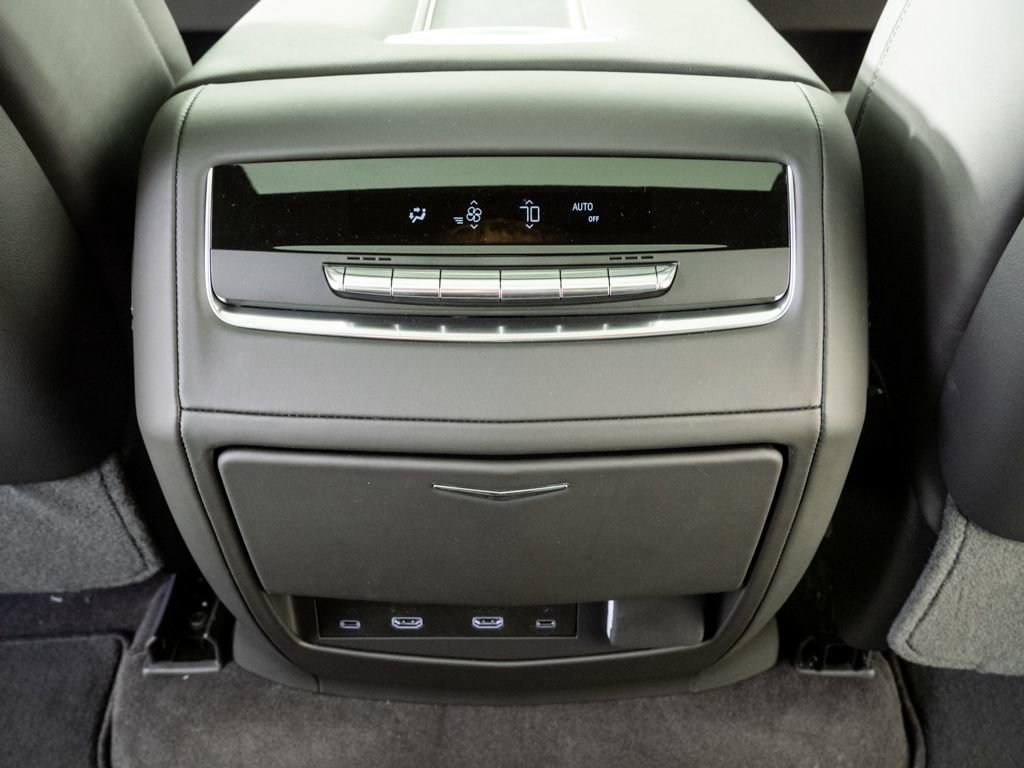 Used 2026 Cadillac Escalade V w/ LPO, ONYX Package image 24