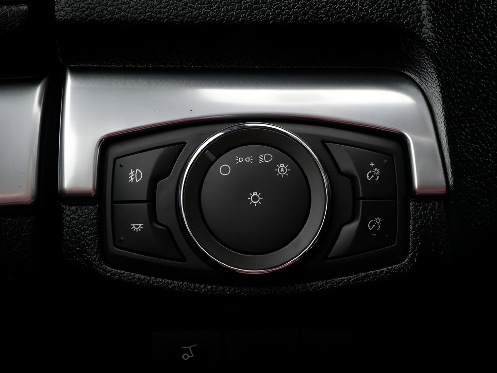 Used 2017 Ford Explorer Limited FWD image 19