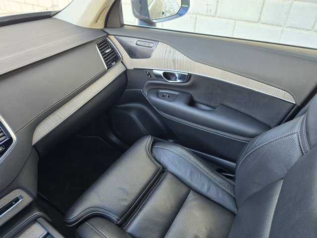 Used 2022 Volvo XC90 T8 Inscription image 24