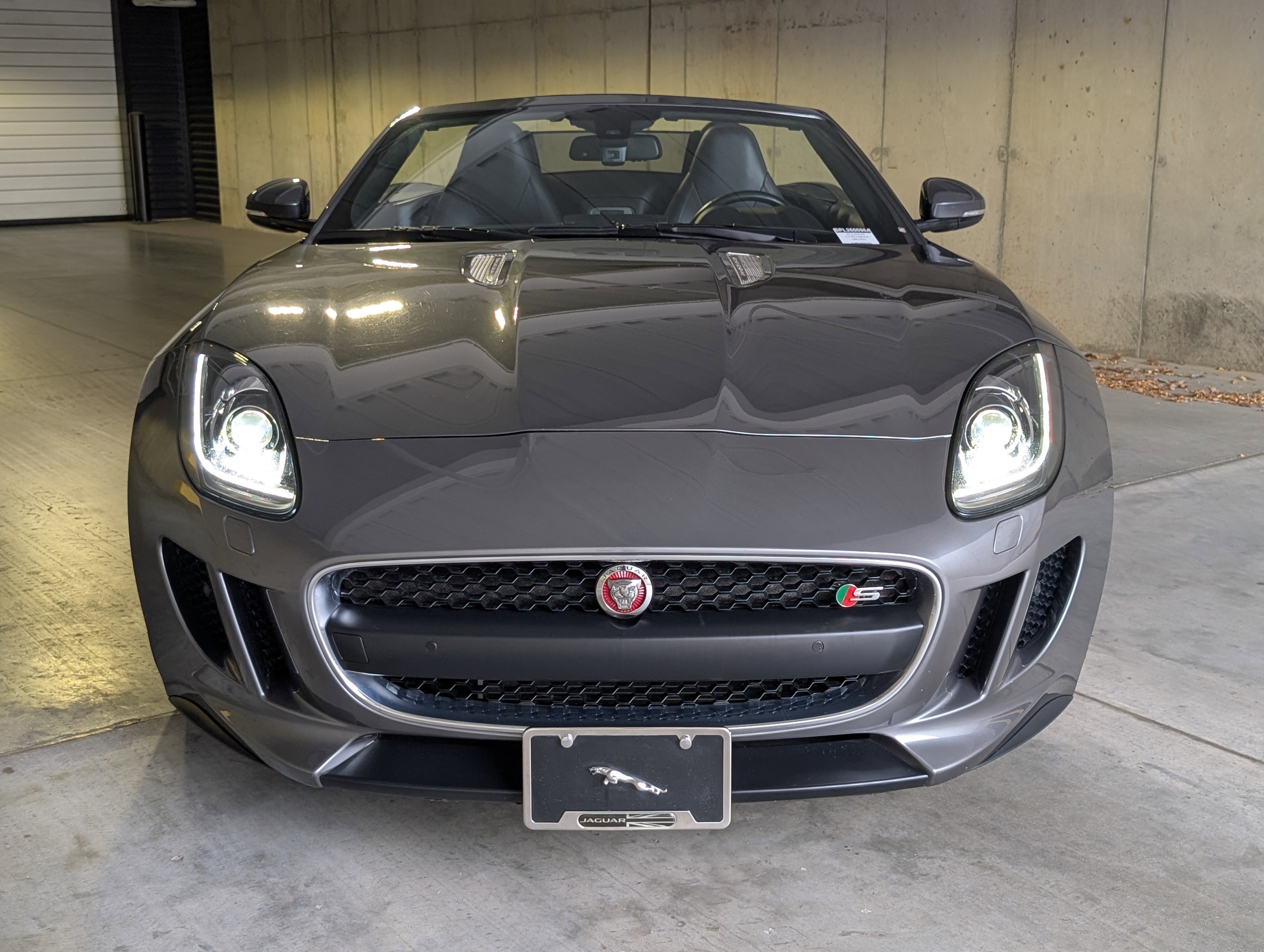 Used 2016 Jaguar F-TYPE Convertible image 12