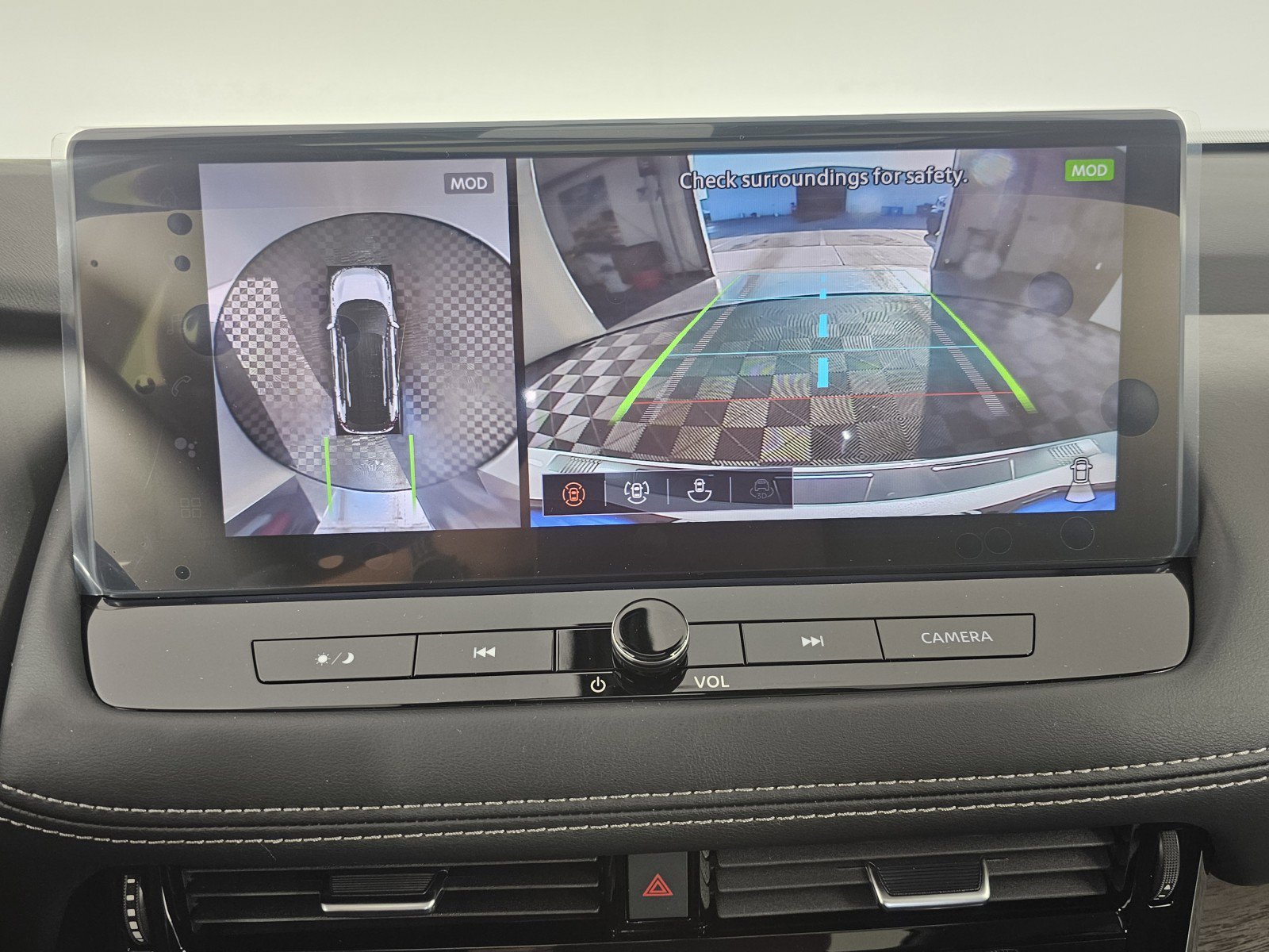 New 2026 Nissan Rogue Platinum image 32