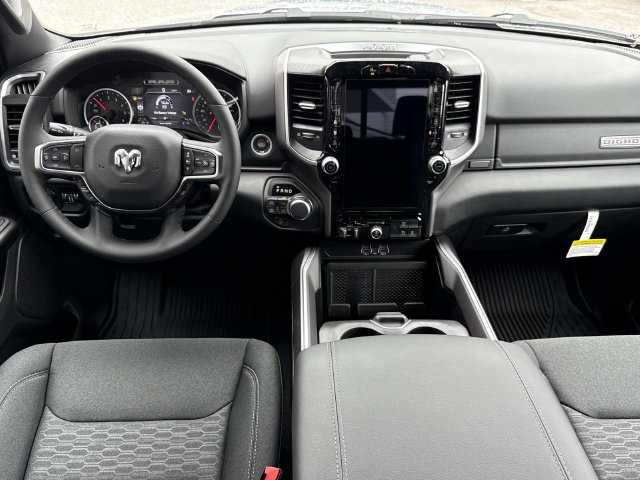 New 2026 RAM 1500 Big Horn AWD/4WD image 3