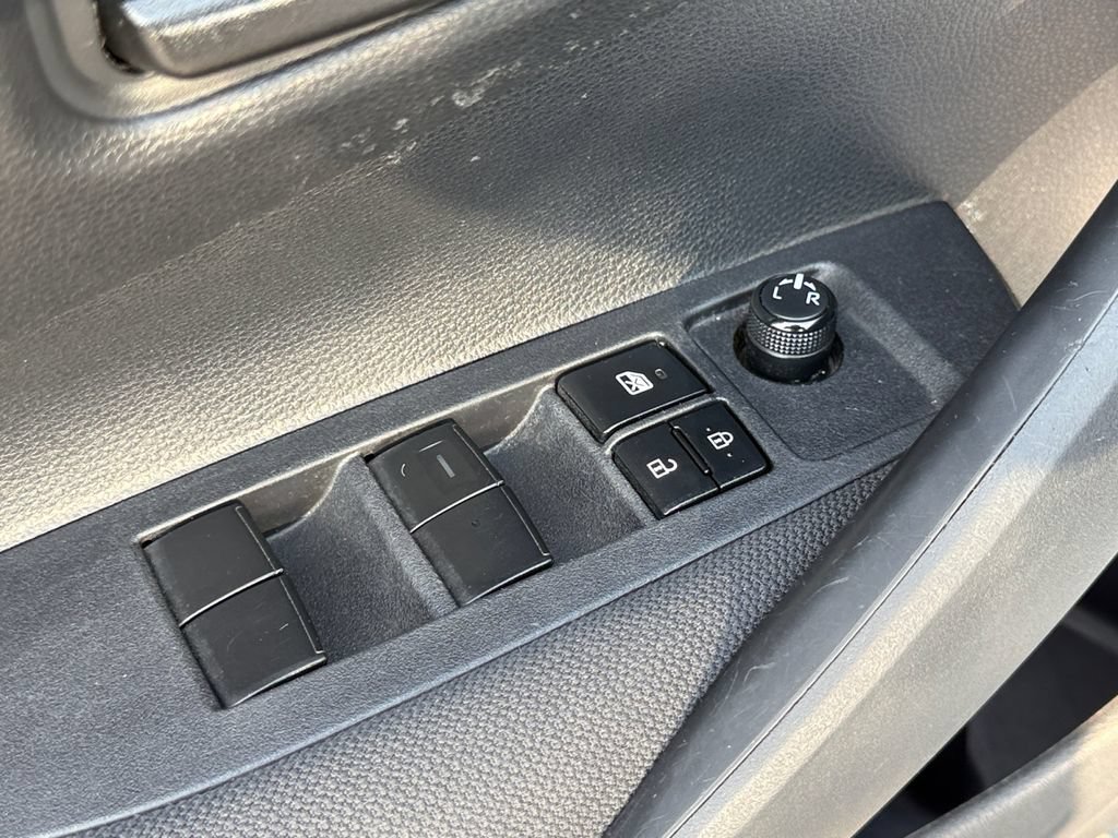 Used 2023 Toyota Corolla LE FWD image 17