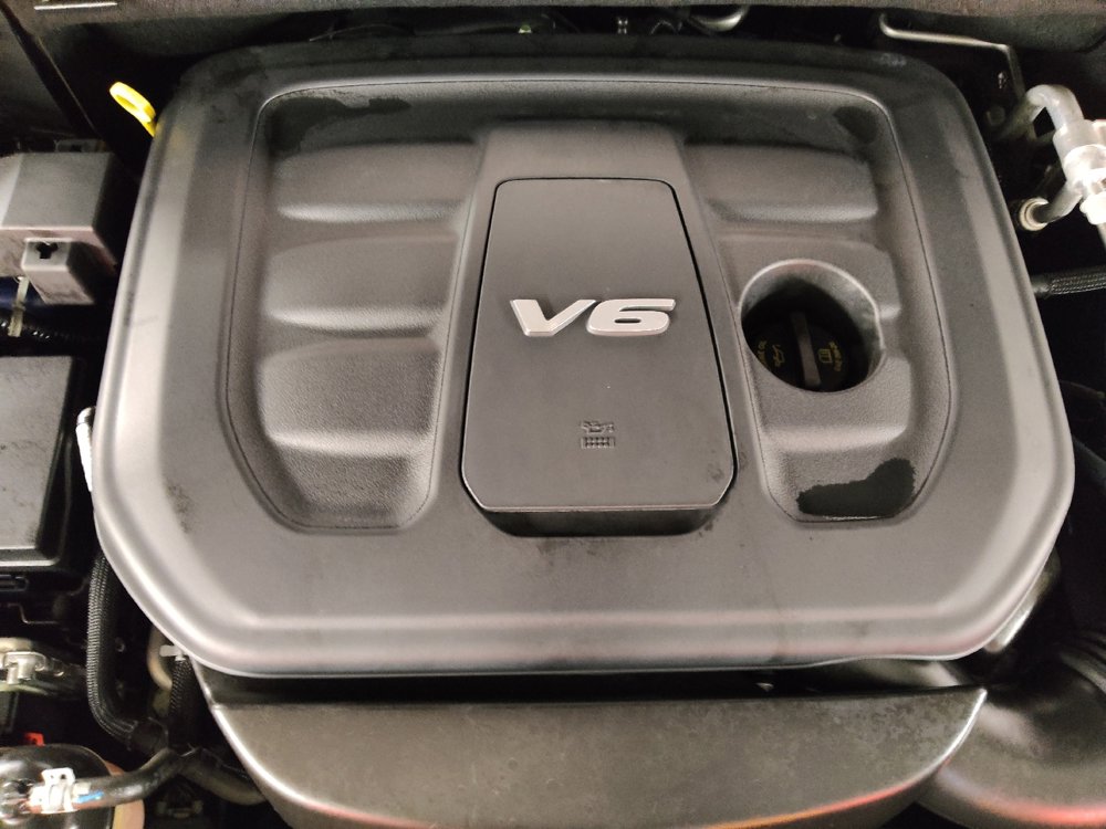 Used 2016 Jeep Grand Cherokee Overland w/ Advanced Technology Group image 30