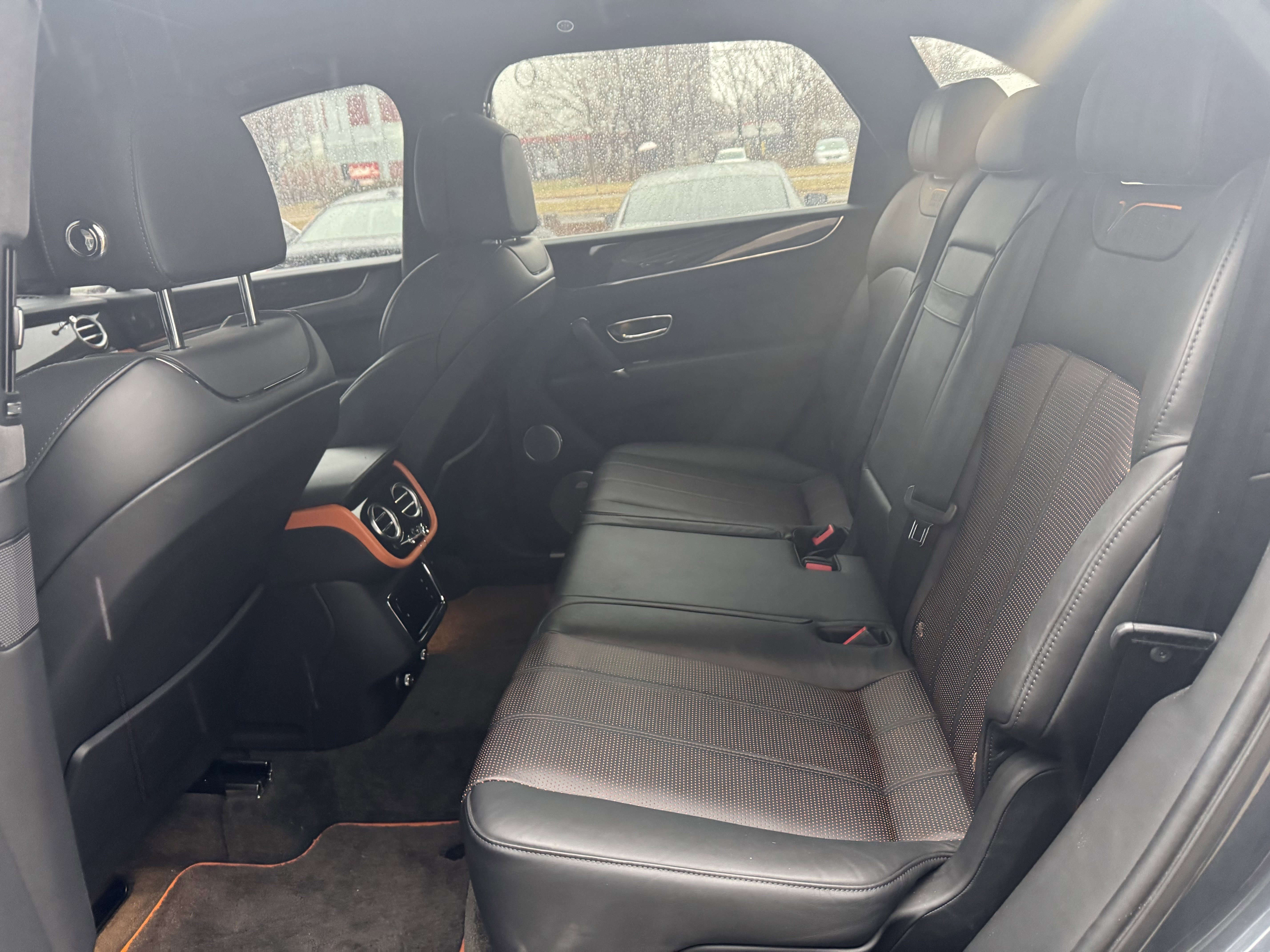 Used 2020 Bentley Bentayga image 15