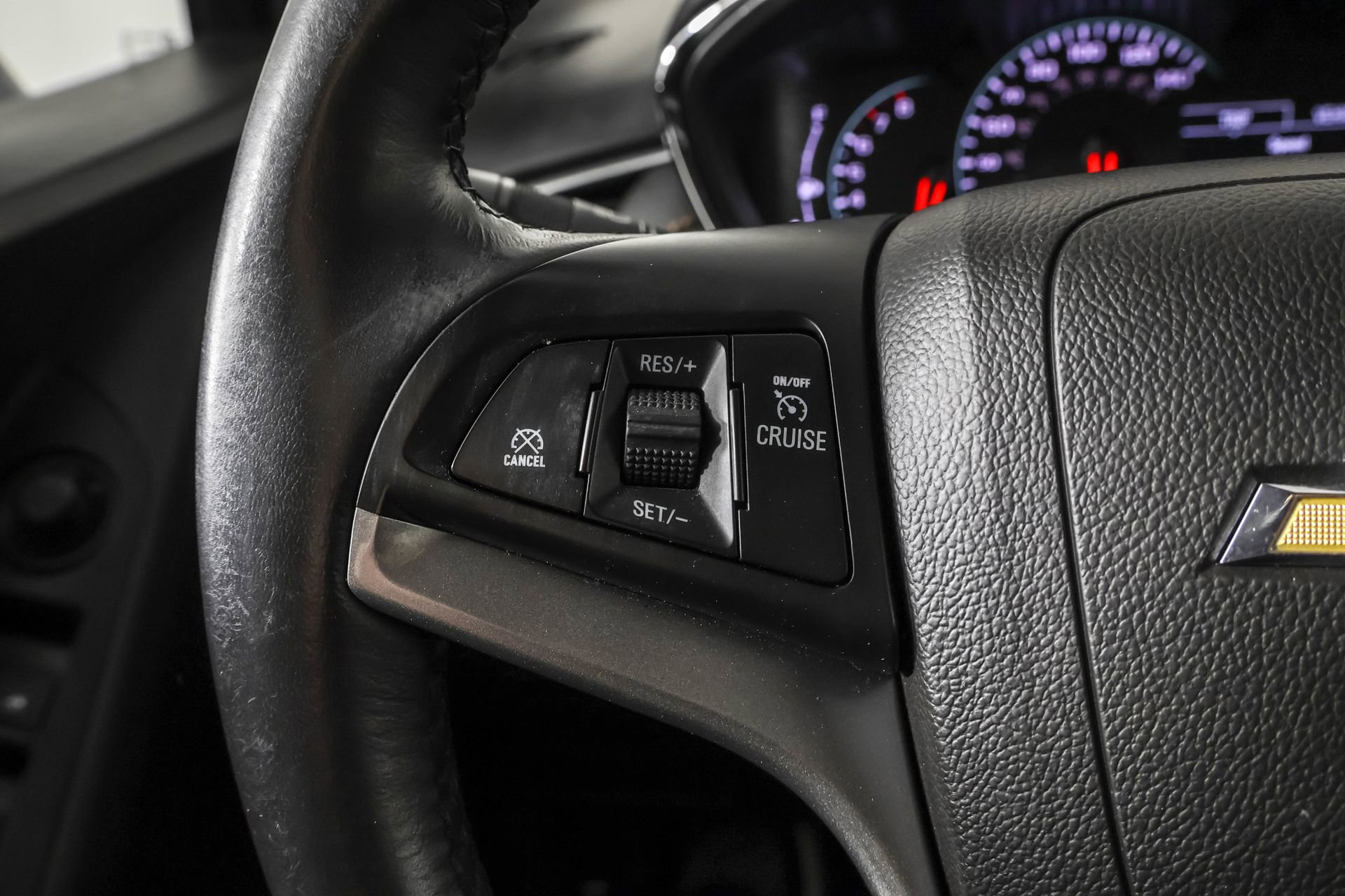 Used 2022 Chevrolet Trax LT w/ LT Convenience Package image 27