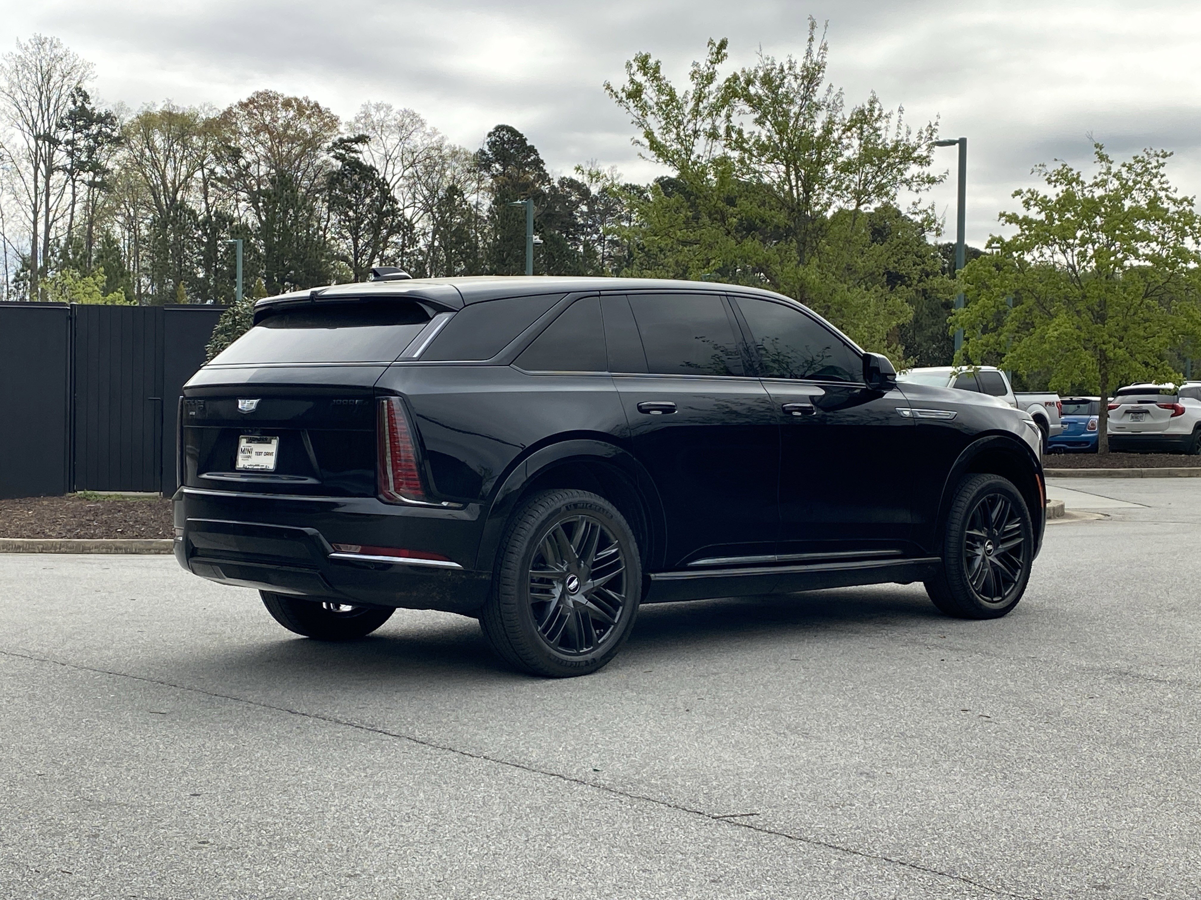 Used 2025 Cadillac Escalade IQ Sport 2 image 3