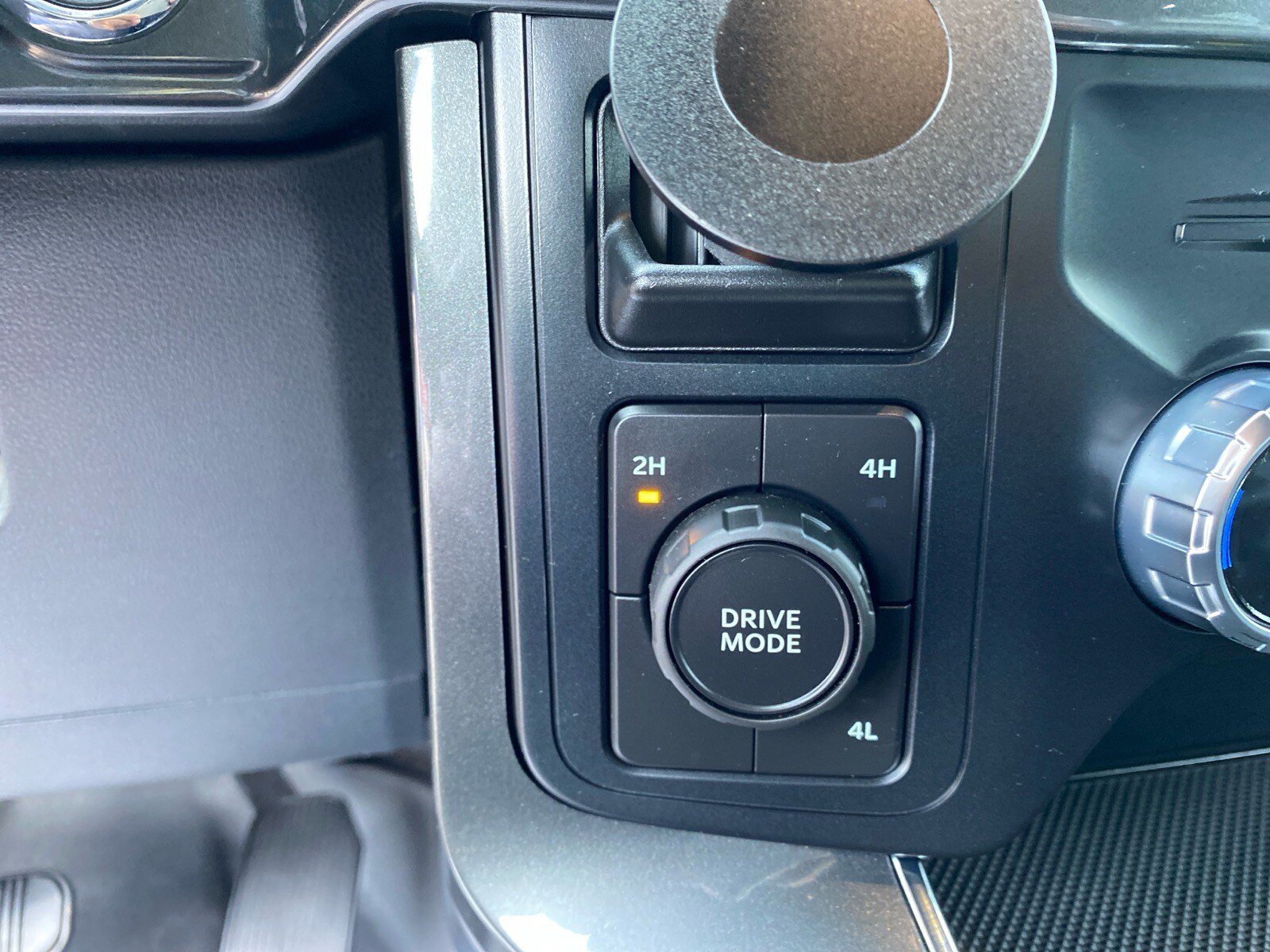 Used 2022 Ford F150 XLT w/ Equipment Group 302A High AWD/4WD image 16