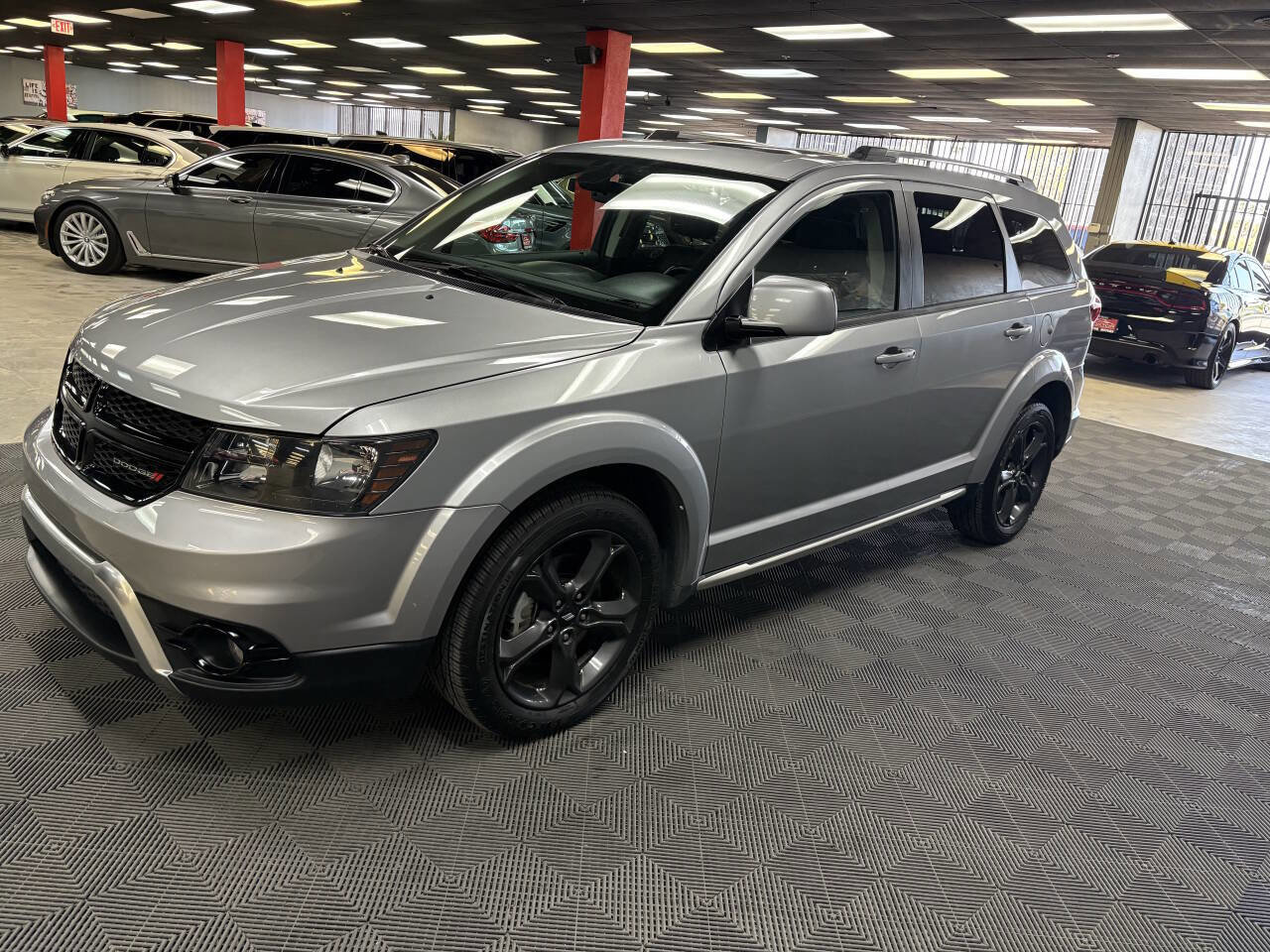 Used 2019 Dodge Journey Crossroad w/ Nav & Sun Group image 5