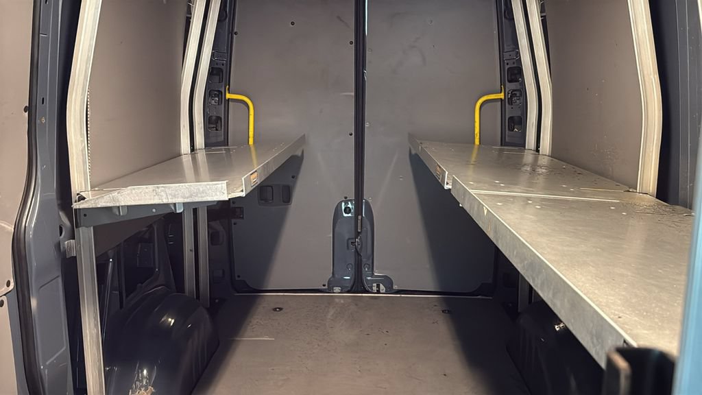 Used 2018 Mercedes-Benz Sprinter 2500 image 29