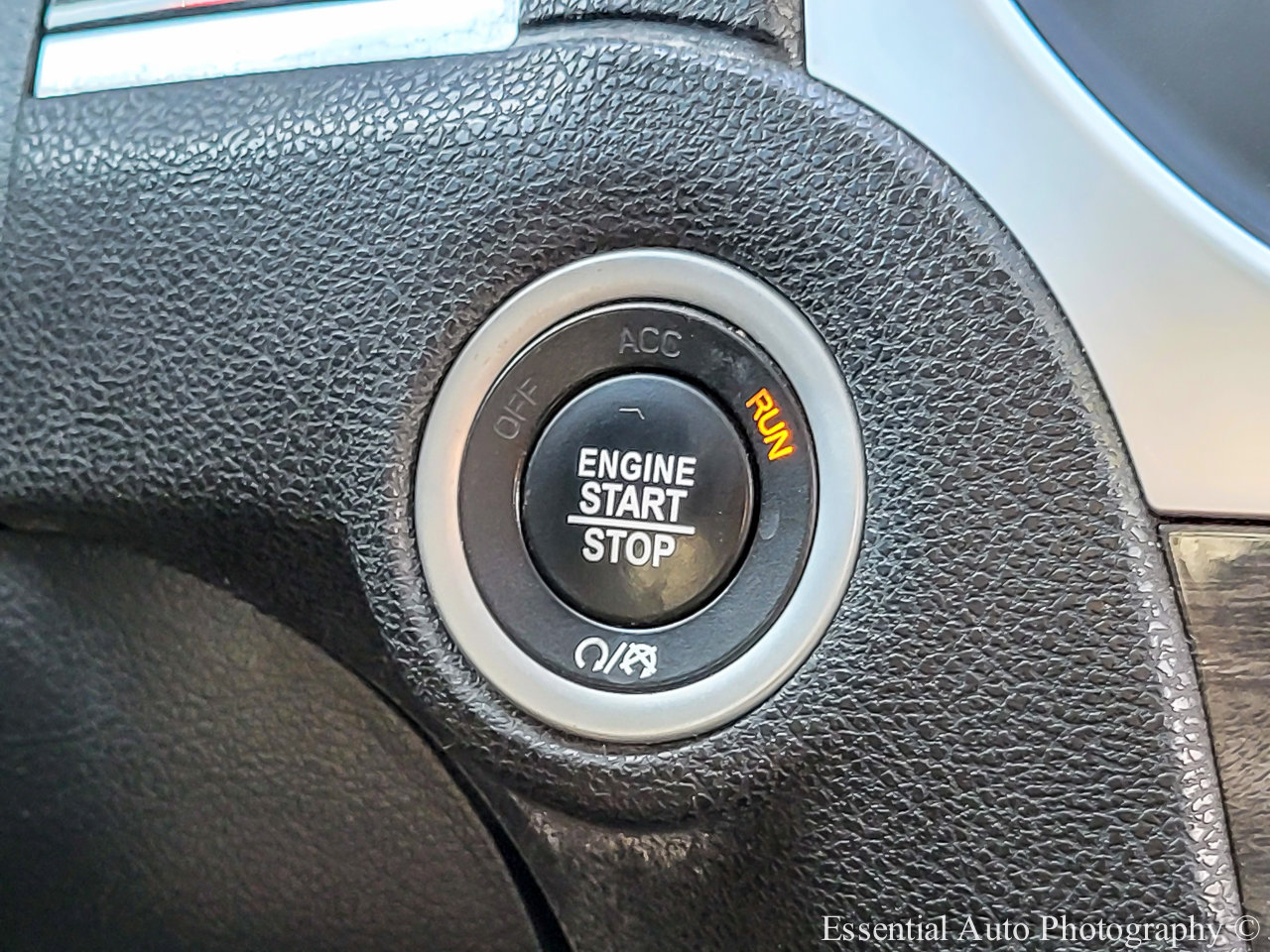 Used 2019 Chrysler 300 Touring w/ Sport Appearance Package image 17