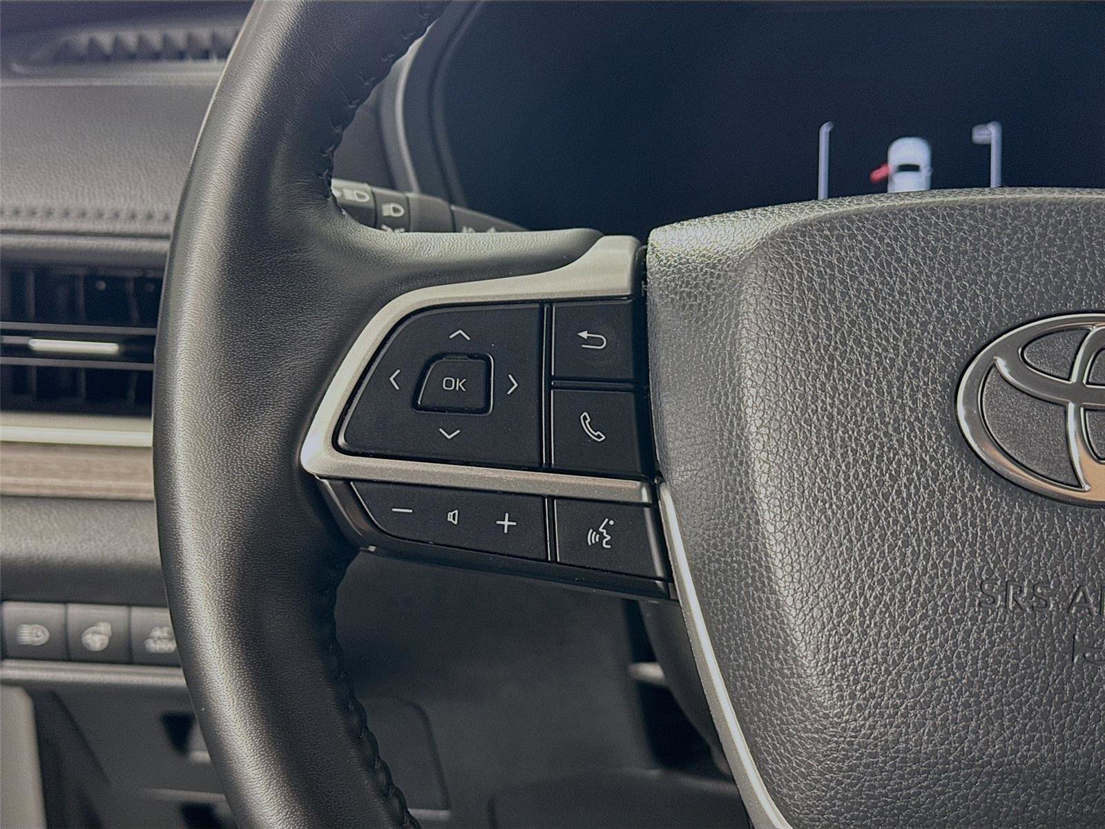 Used 2024 Toyota Grand Highlander AWD Hybrid image 17