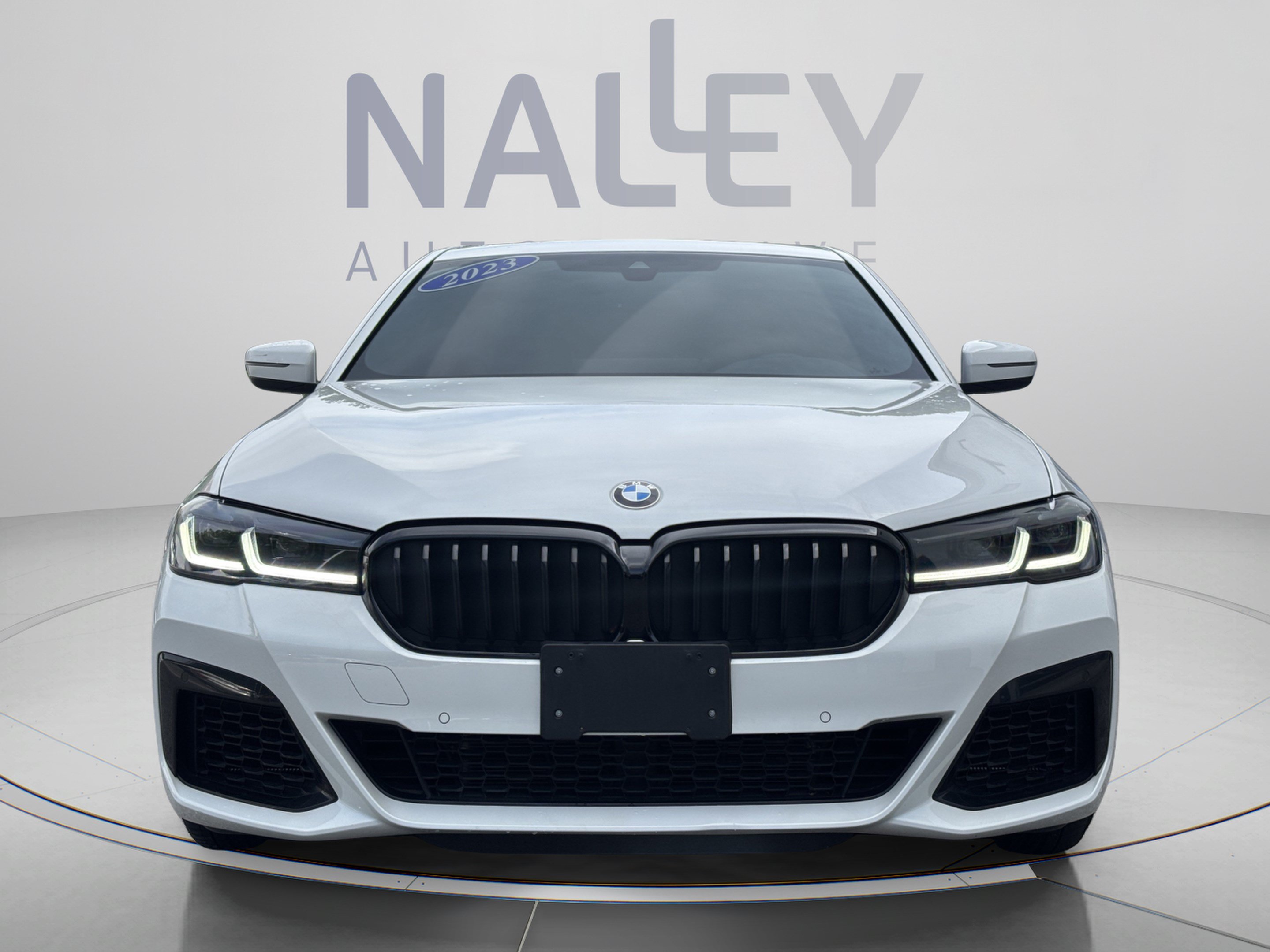 Used 2023 BMW 540i w/ M Sport Package RWD image 9