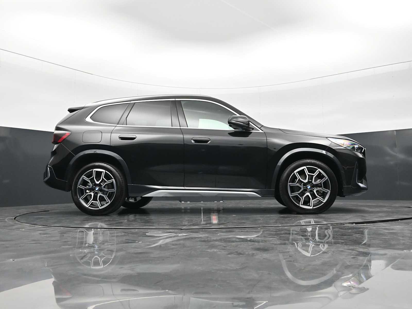 Used 2026 BMW X1 xDrive28i w/ Convenience Package AWD/4WD image 28
