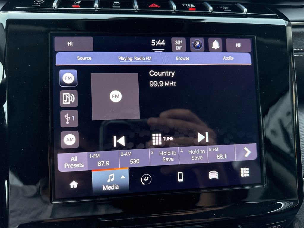 Used 2024 Jeep Grand Cherokee Laredo X image 5