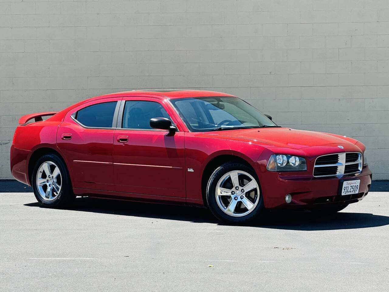 Used 2009 Dodge Charger SXT w/ Protection Group RWD image 3