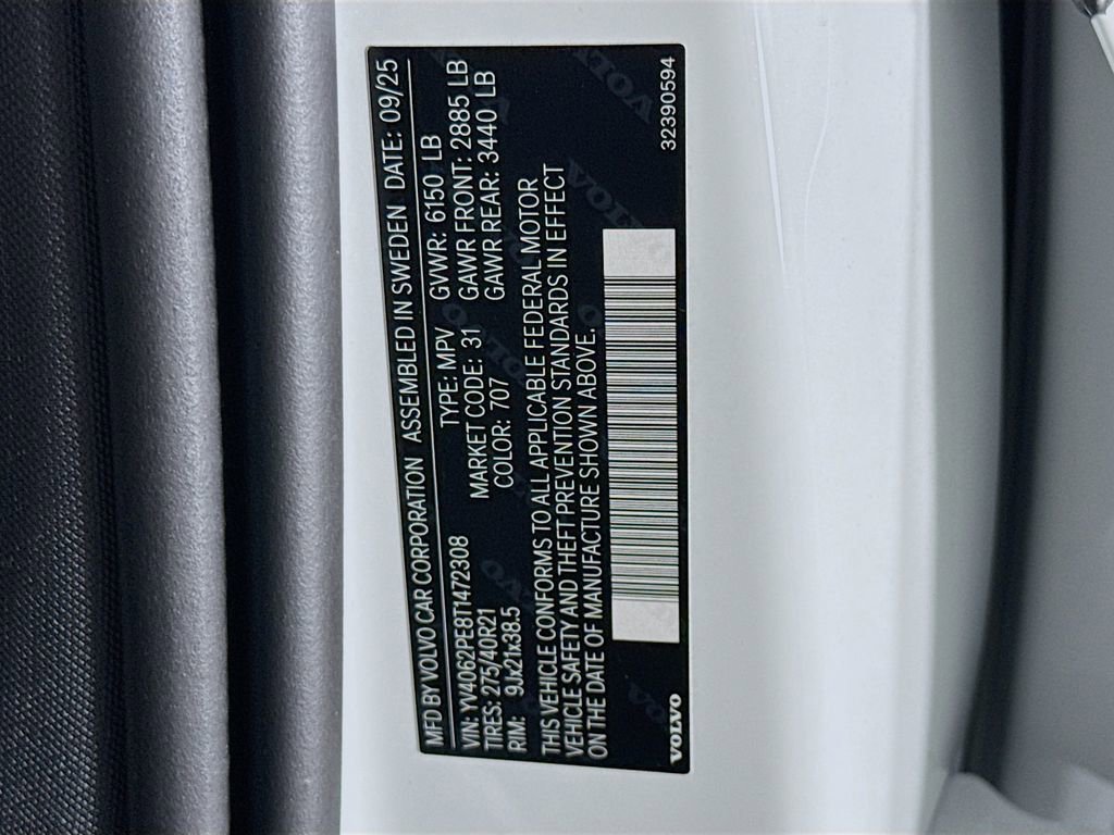 New 2026 Volvo XC90 B6 Plus w/ Protection Package Premier image 34