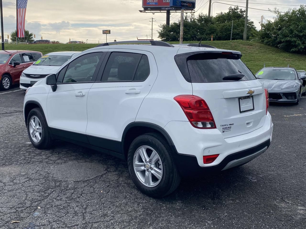Used 2022 Chevrolet Trax LT w/ Driver Confidence Package AWD/4WD image 4
