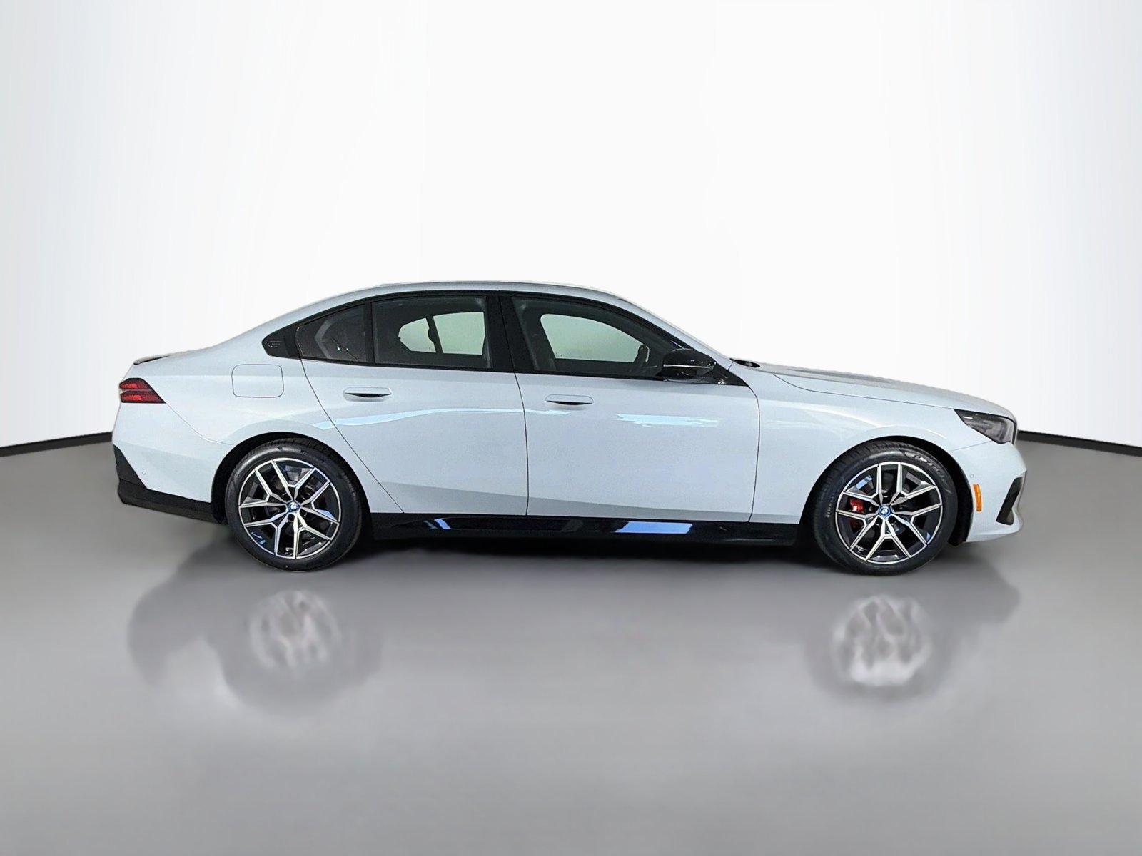 Certified 2025 BMW i5 M60 w/ Premium Package AWD/4WD image 8