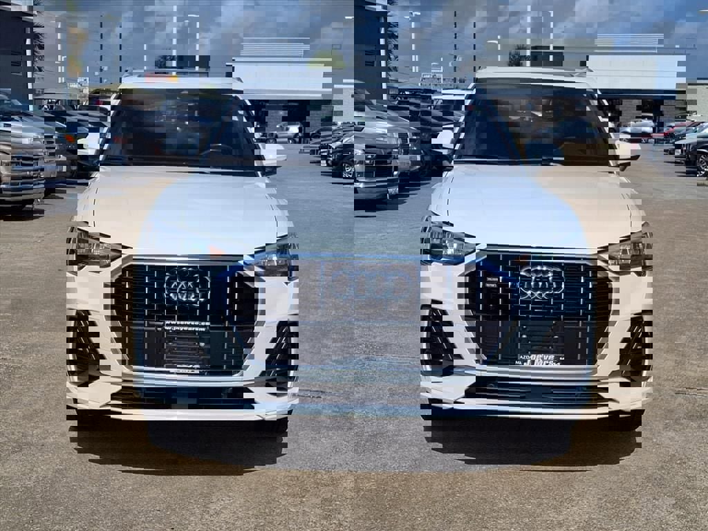 Used 2019 Audi Q3 2.0T Premium w/ Convenience Package image 7